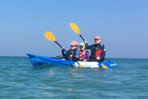 https://www.bournemouthcanoes.co.uk/images/cat-3-boxes/double-sit-on-top-kayaks-main-l.jpg
